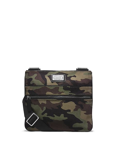 michael kors windsor|Windsor Camouflage Flat Crossbody Bag .